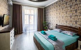 Apartment With 2 Bedroom Near Opera House Gorodotska 27 Str With Parking